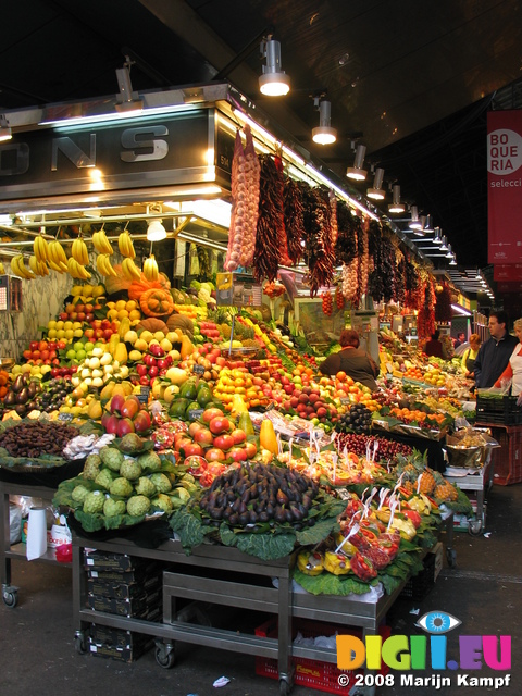 20532 Fruit stall on Mercat de la Boqueria